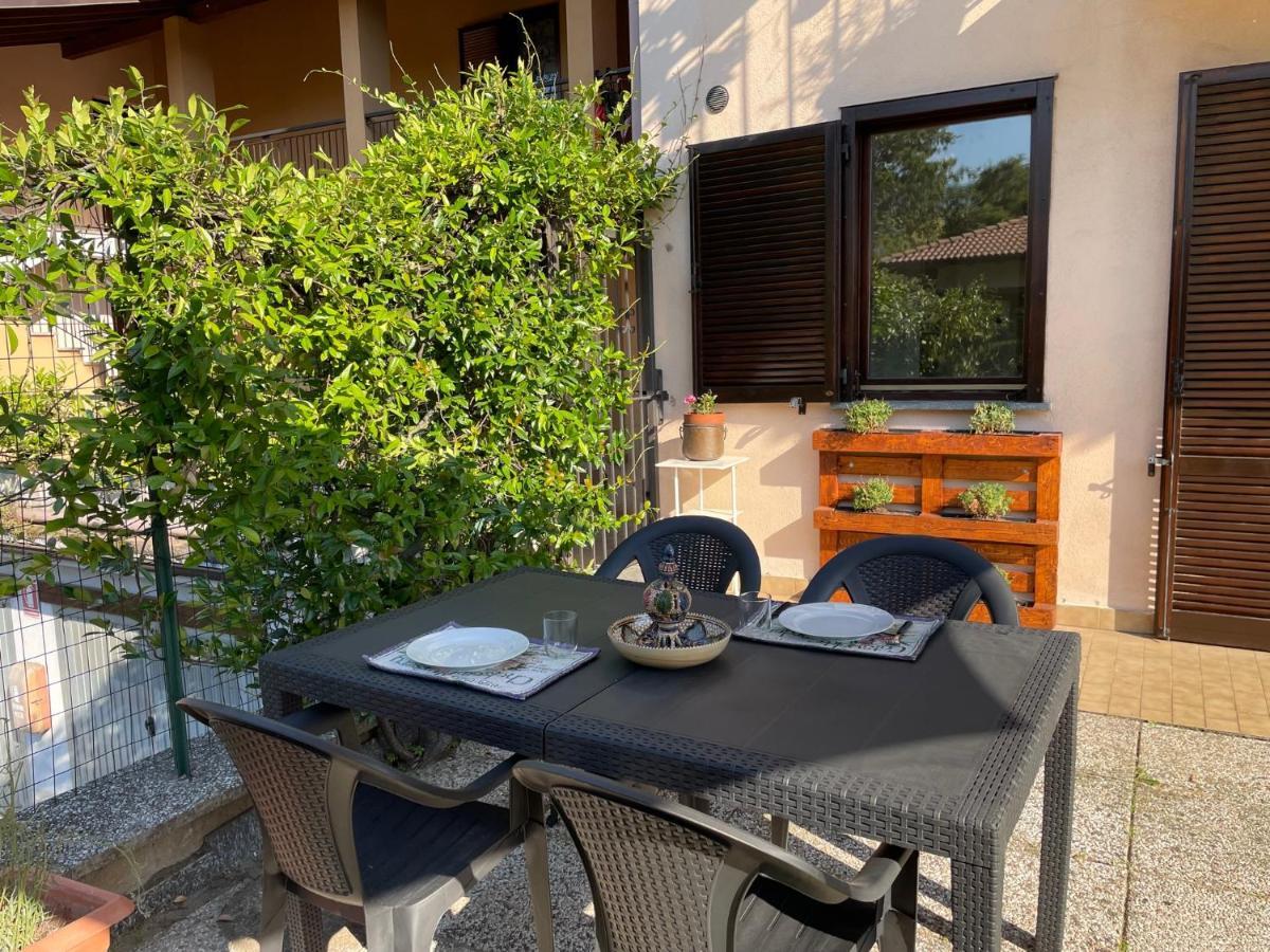 La Casa Del Conte - Feriolo Di Baveno Con Giardino Privato Apartment Luaran gambar